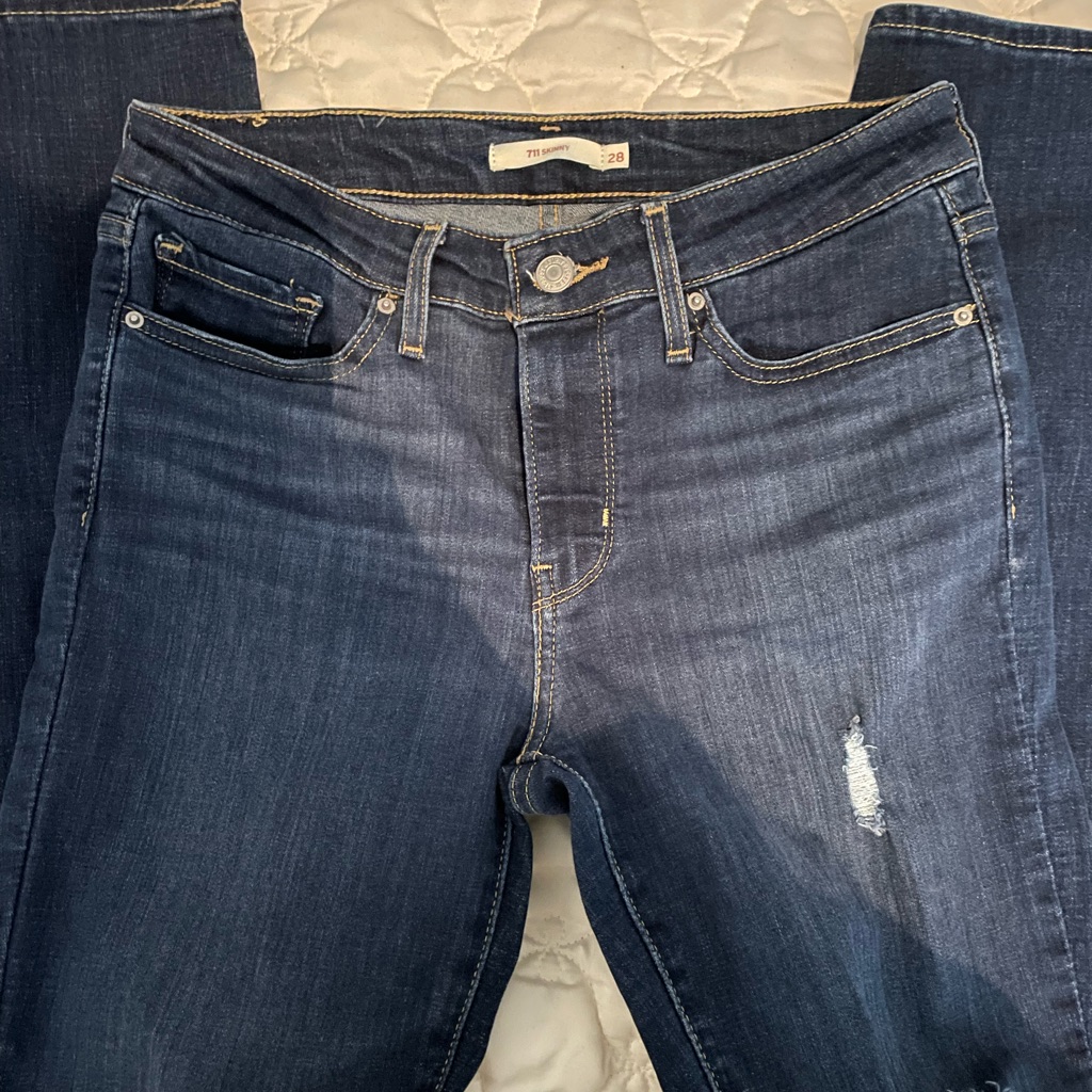 711 Levis Jeans